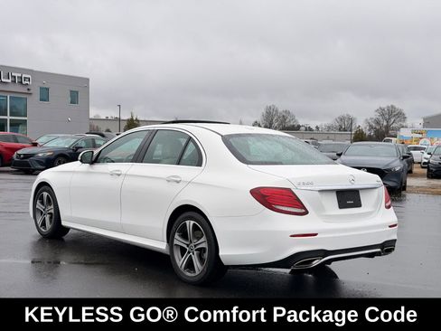 Used 2019 Mercedes-Benz E 300 4MATIC w/ Premium 1 Package image 8