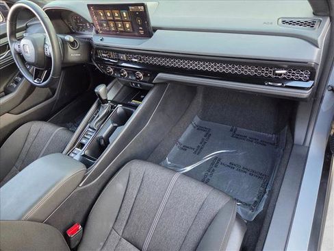 Used 2025 Honda Accord Sport image 21