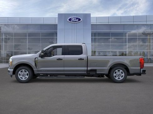 New 2026 Ford F350 XLT RWD image 4