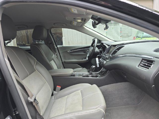 Used 2015 Chevrolet Impala LT w/ Convenience Package FWD image 11