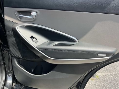 Used 2018 Hyundai Santa Fe Sport w/ 2.4L Value Package 02 FWD image 20