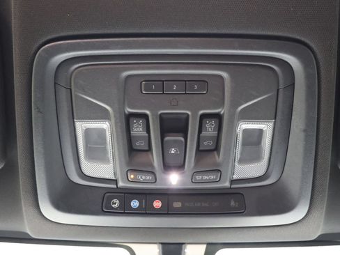 Certified 2020 Chevrolet Silverado 2500 High Country w/ Z71 Off-Road Package AWD/4WD image 33