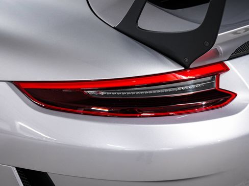 Used 2019 Porsche 911 GT3 RS RWD image 31