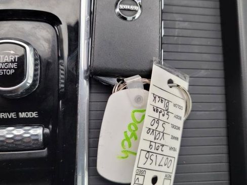 Used 2019 Volvo S60 T5 Momentum w/ Premium Package image 19