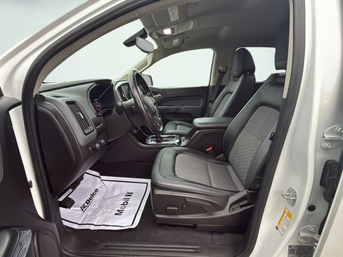 Used 2019 Chevrolet Colorado Z71 AWD/4WD image 21