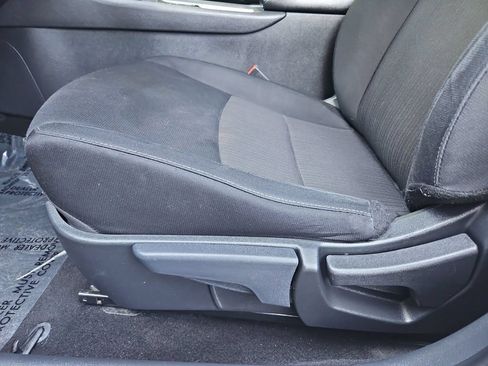 Used 2024 Nissan Sentra SV FWD image 22