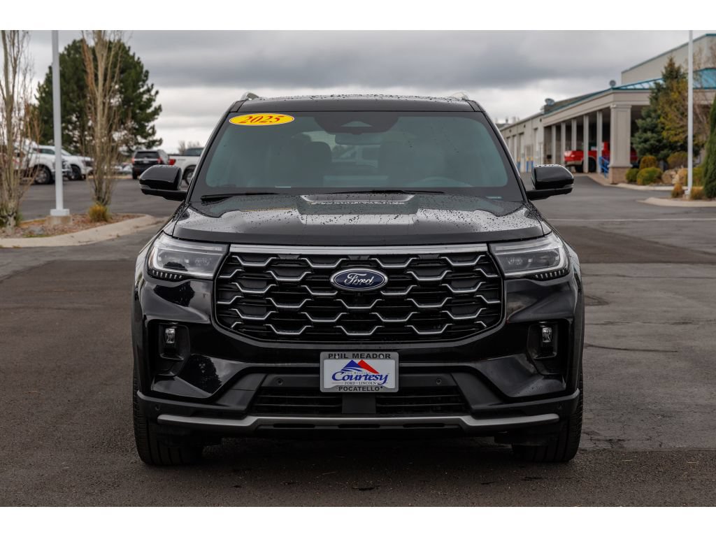 Used 2025 Ford Explorer Platinum w/ LUX Leather Package AWD/4WD image 8
