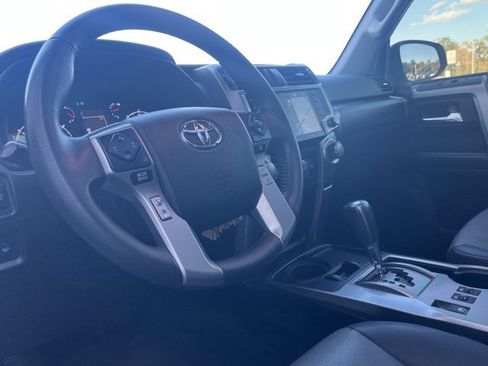 Used 2022 Toyota 4Runner SR5 Premium image 50