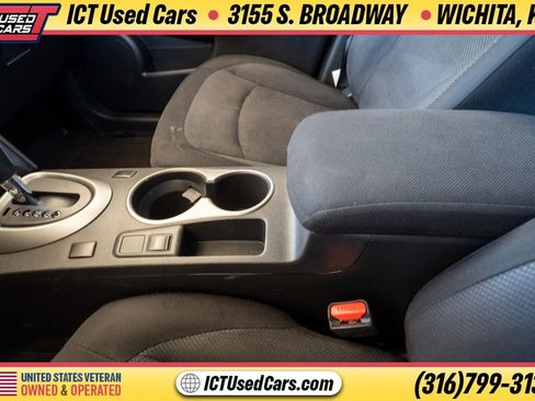 Used 2012 Nissan Rogue S FWD image 17