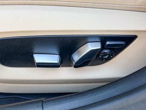 Used 2021 BMW 530i xDrive w/ Premium Package AWD/4WD image 20