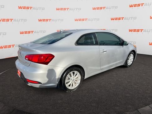 Used 2015 Kia Forte Koup EX w/ EX Premium Package image 5