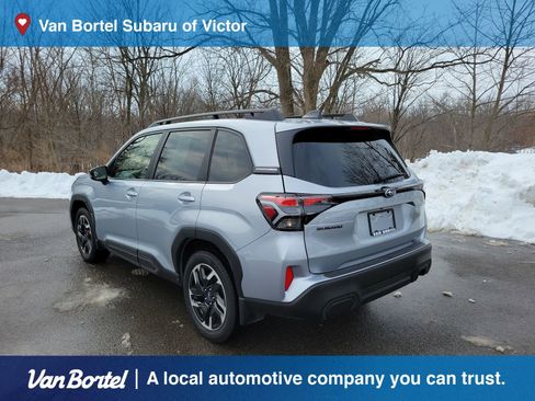 Used 2025 Subaru Forester Limited image 27