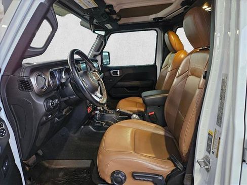 Used 2020 Jeep Gladiator Rubicon AWD/4WD image 12