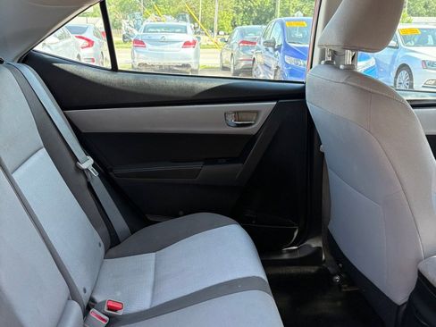 Used 2017 Toyota Corolla LE FWD image 11