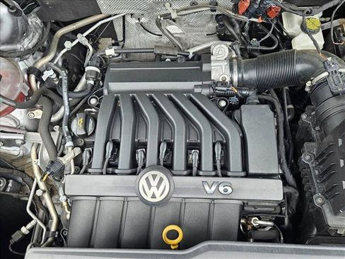 Used 2022 Volkswagen Atlas SE w/ Panoramic Sunroof Package FWD image 25