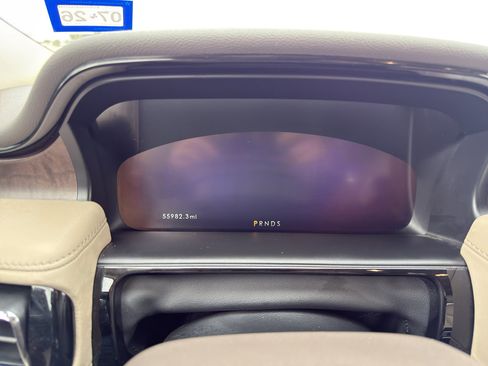 Used 2022 Lincoln Nautilus Reserve w/ Equipment Group 201A image 18