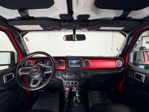 Used 2021 Jeep Wrangler Unlimited Rubicon w/ LED Lighting Group AWD/4WD image 10