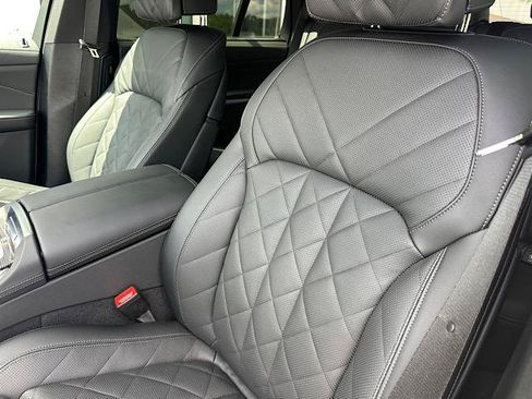 Used 2026 BMW X5 xDrive40i w/ M Sport Package AWD/4WD image 16