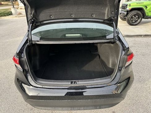 Used 2024 Toyota Corolla LE image 10