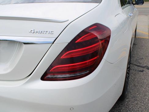 Used 2018 Mercedes-Benz S 560 4MATIC Sedan image 32