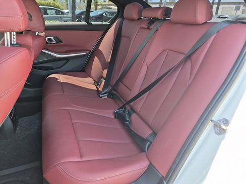 Used 2025 BMW 330i Sedan w/ M Sport Package RWD image 31