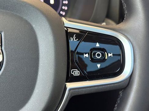 Certified 2025 Volvo XC60 B5 Plus AWD/4WD image 26