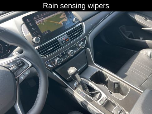 Used 2018 Honda Accord Touring image 20