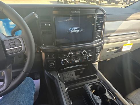 New 2026 Ford F450 4x4 Crew Cab Super Duty image 8