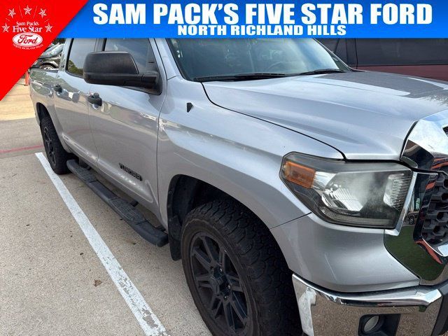 Used 2018 Toyota Tundra SR5 w/ SR5 Upgrade Package RWD image 2