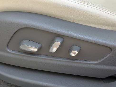 Certified 2020 Cadillac XT6 Premium Luxury image 21