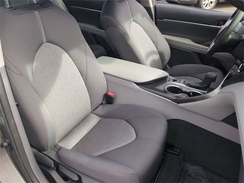 Used 2023 Toyota Camry LE image 23