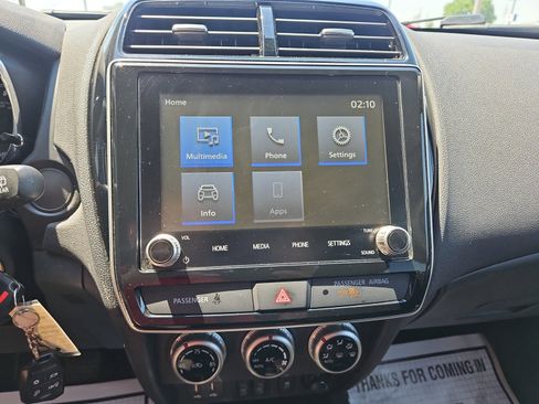 Used 2023 Mitsubishi Outlander Sport ES AWD/4WD image 8