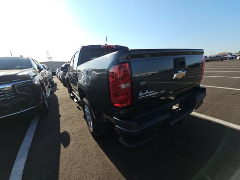 Used 2017 Chevrolet Colorado LT w/ LT Convenience Package RWD image 7