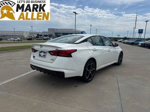 Used 2025 Nissan Altima 2.5 SR AWD/4WD image 5