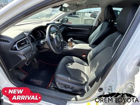 Used 2022 Toyota Camry SE w/ TRD Appearance Package (TMS) FWD image 20