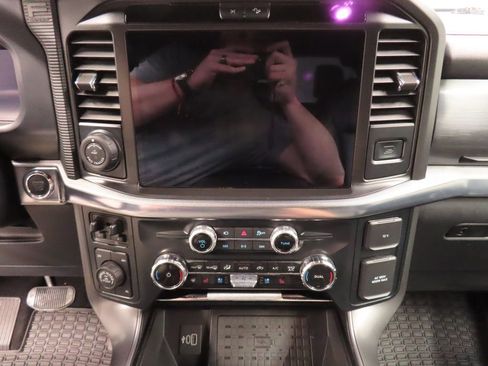 Used 2025 Ford F150 Lariat w/ Equipment Group 502A High AWD/4WD image 21