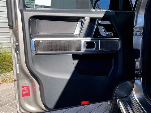 Used 2021 Mercedes-Benz G 63 AMG 4MATIC w/ Seat Comfort Package image 23