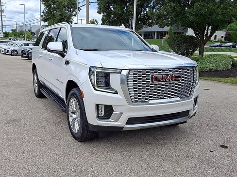 Used 2024 GMC Yukon XL Denali w/ Max Trailering Package AWD/4WD image 3