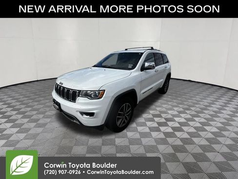 Used 2019 Jeep Grand Cherokee Limited w/ Trailer Tow Group IV AWD/4WD image 3