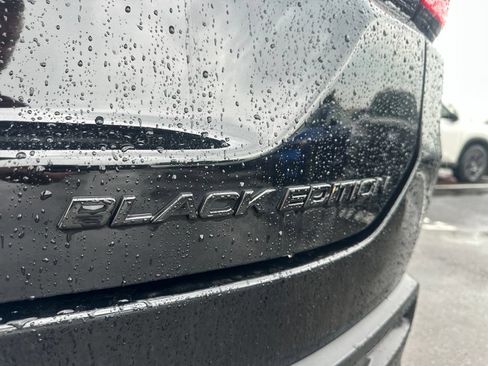 Used 2025 Honda Pilot Black Edition image 4