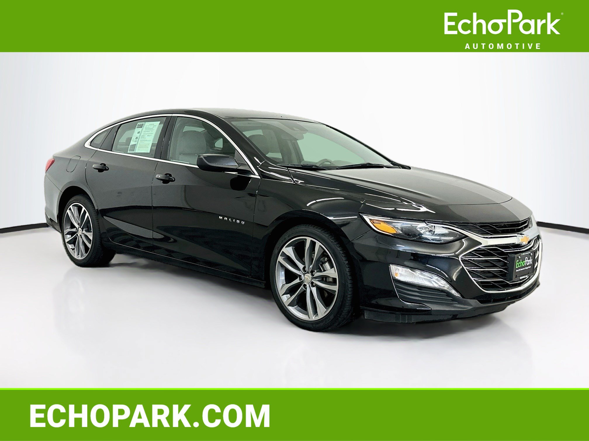 Used 2025 Chevrolet Malibu LT FWD image 1
