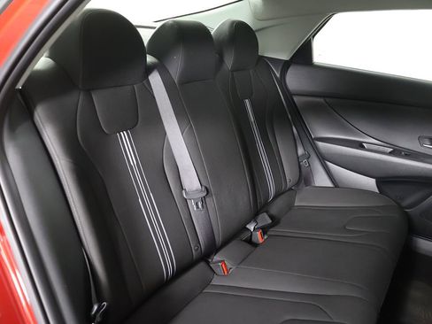 Used 2023 Hyundai Elantra SEL FWD image 28