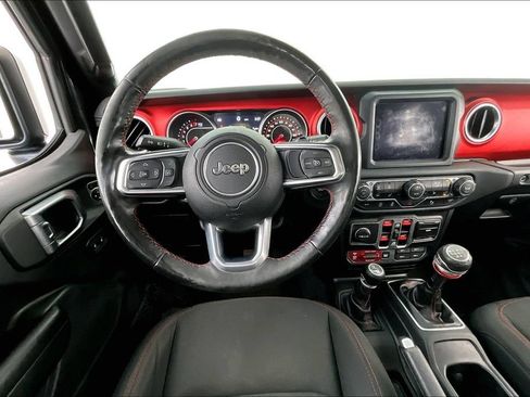 Used 2018 Jeep Wrangler Unlimited Rubicon AWD/4WD image 6