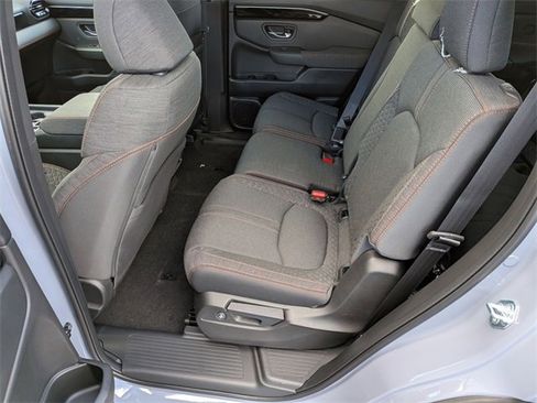 New 2025 Honda Pilot Sport image 24