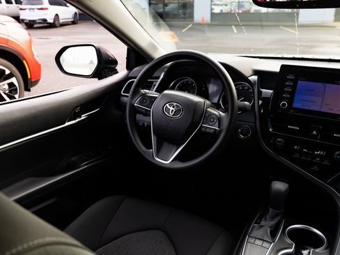 Used 2023 Toyota Camry LE image 9