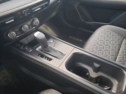 Certified 2025 Nissan Kicks SV image 39