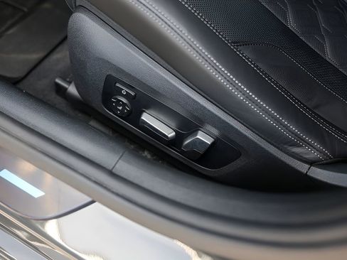 Used 2025 BMW M8 Competition AWD/4WD image 9