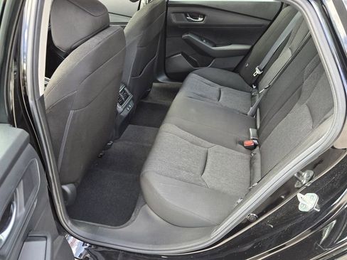 Used 2025 Honda Accord SE image 11