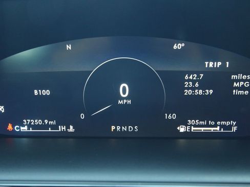 Used 2023 Lincoln Nautilus FWD w/ Premium Package image 47