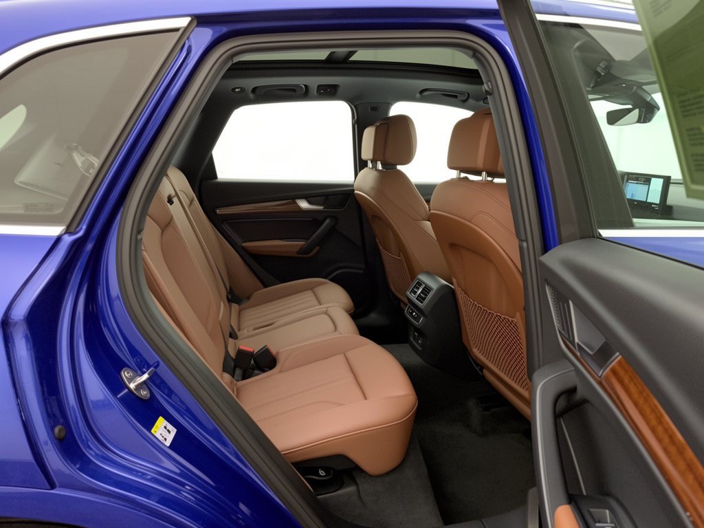 Used 2023 Audi Q5 e Premium Plus w/ Premium Plus Package AWD/4WD image 29